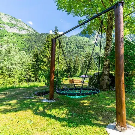 House Lepena Počitniška hiša